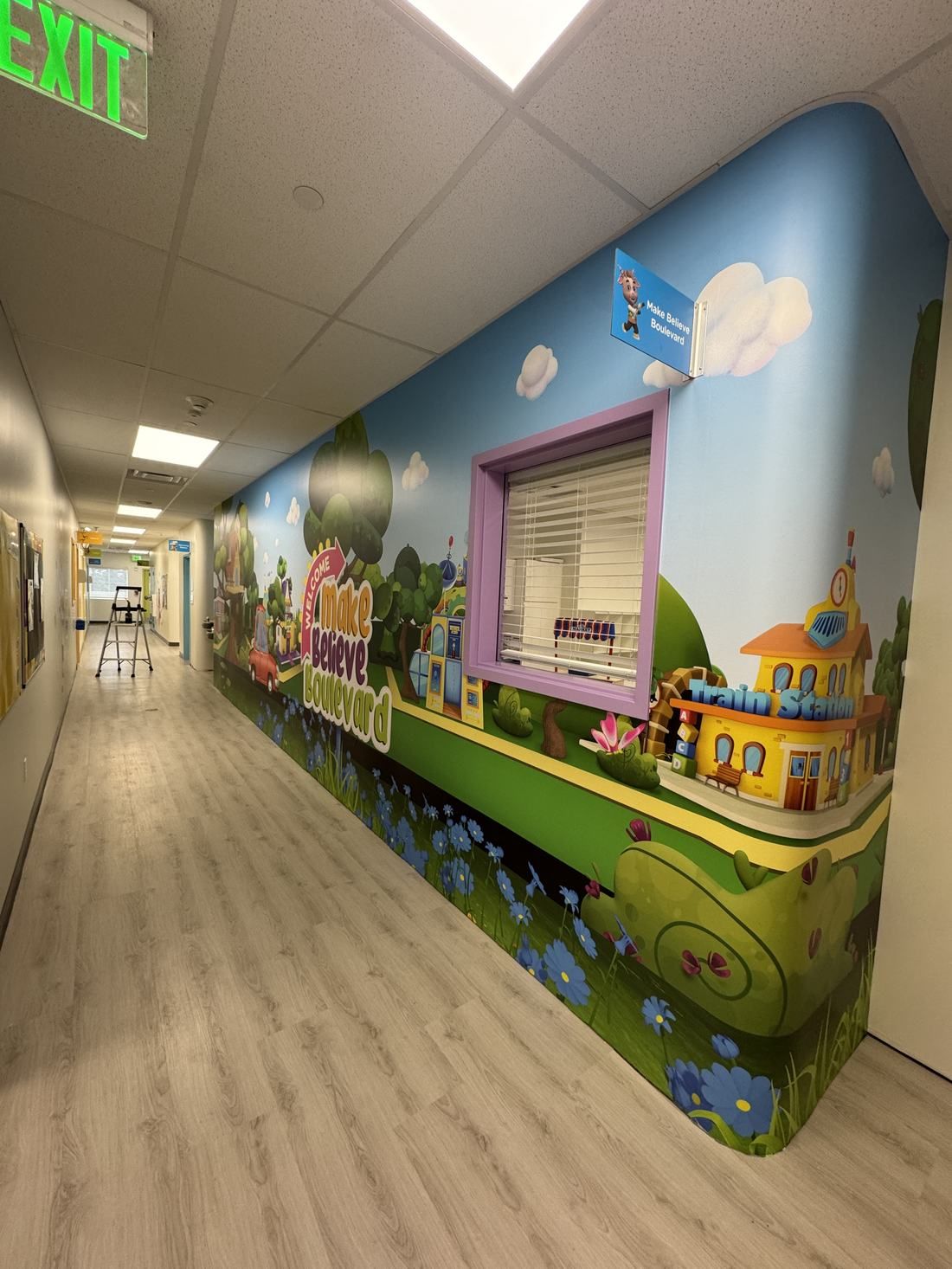 Large-format interior wall mural installed by Good Graphics Co.